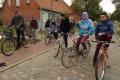 Workcamp-Teilnehmende auf Fahrrädern